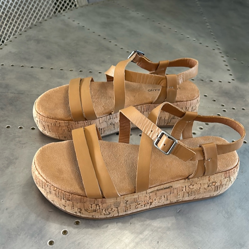 NEW no box- CUTE Lucky Brand Women's Platform Sandal Wedge, Nude  8 1/2